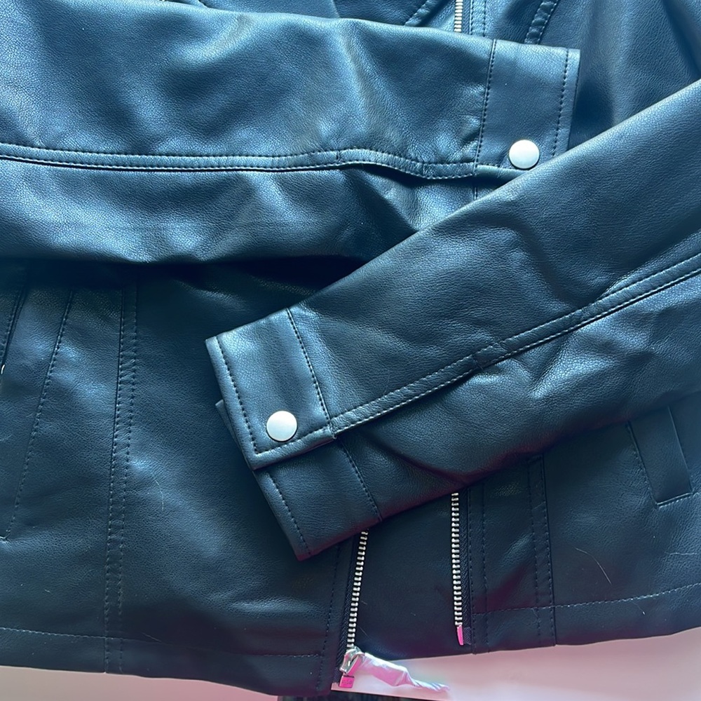 ✨NWT✨ Express Black Leather Jacket - Picture 5 of 8